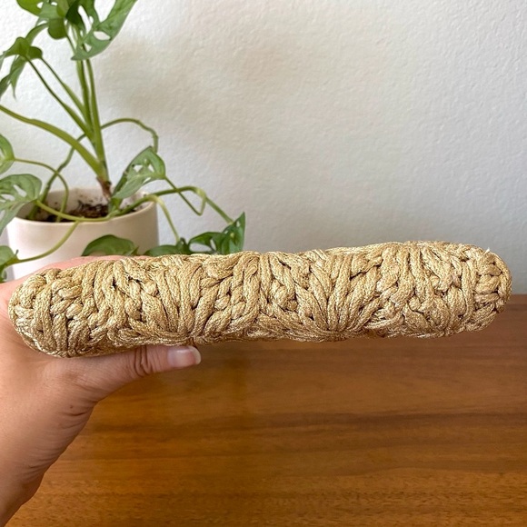 ♦️SOLD♦️ Stella McCartney Minaudière Wheat Gold Tan Crochet Kiss-Lock Clutch - Picture 6 of 17